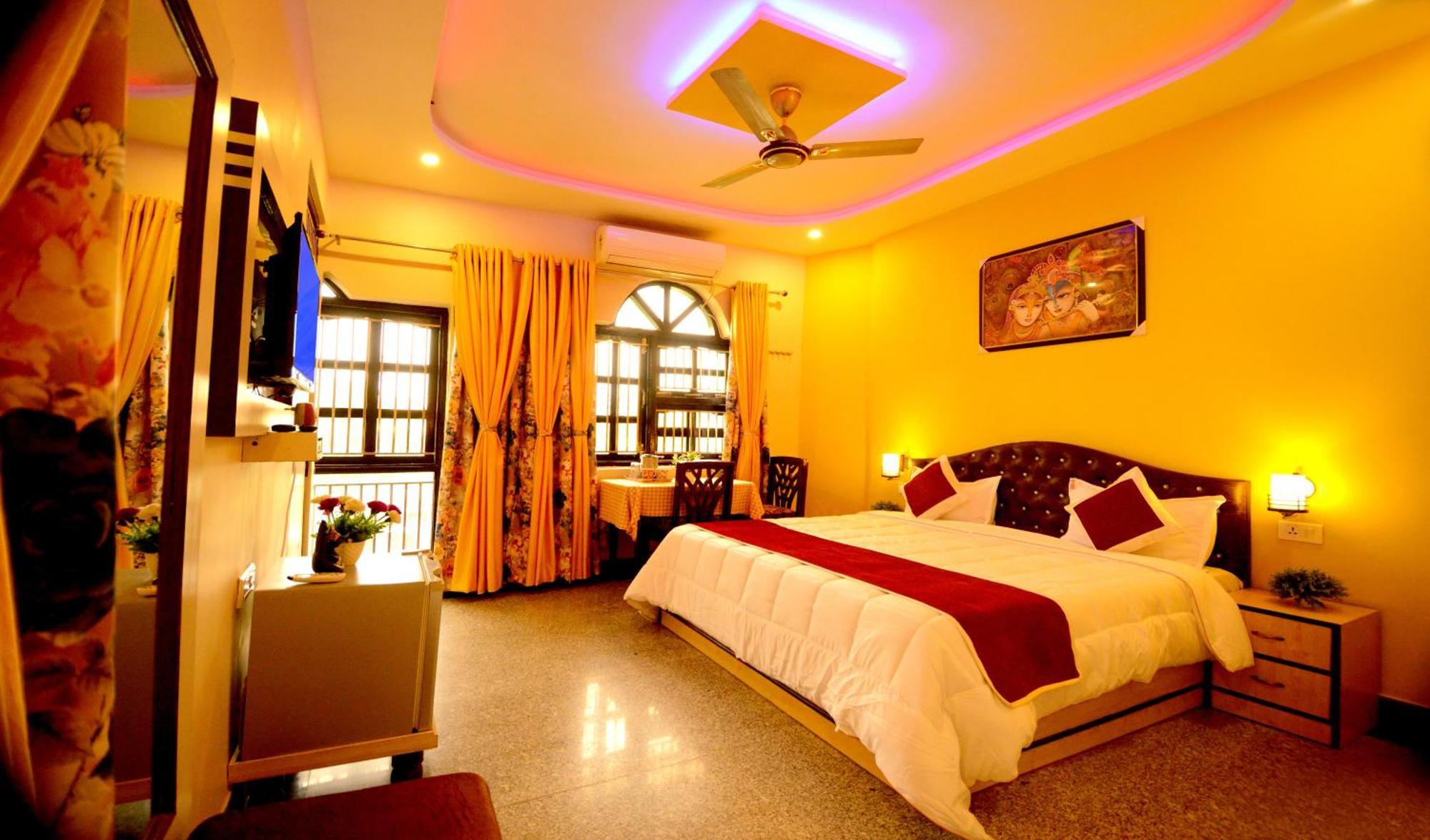 Aman Homestay, A Boutique Hotel Agra  Bagian luar foto