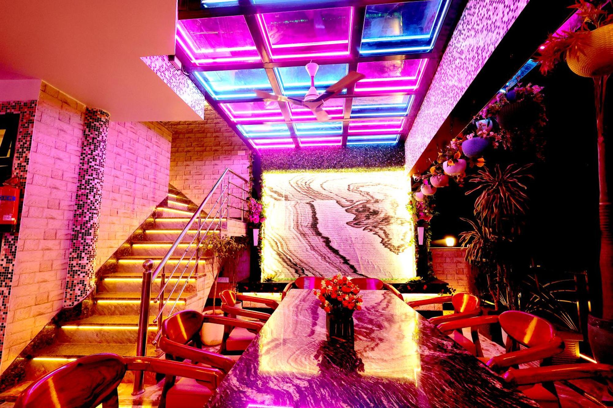 Aman Homestay, A Boutique Hotel Agra  Bagian luar foto