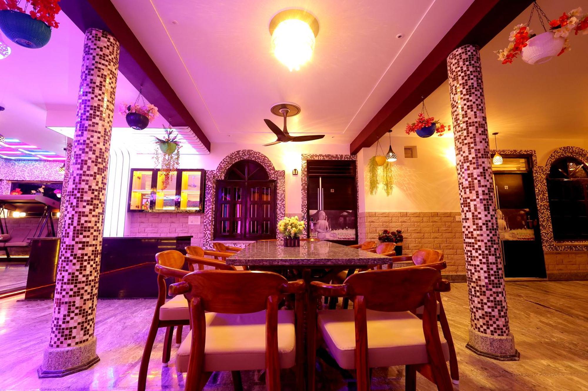 Aman Homestay, A Boutique Hotel Agra  Bagian luar foto