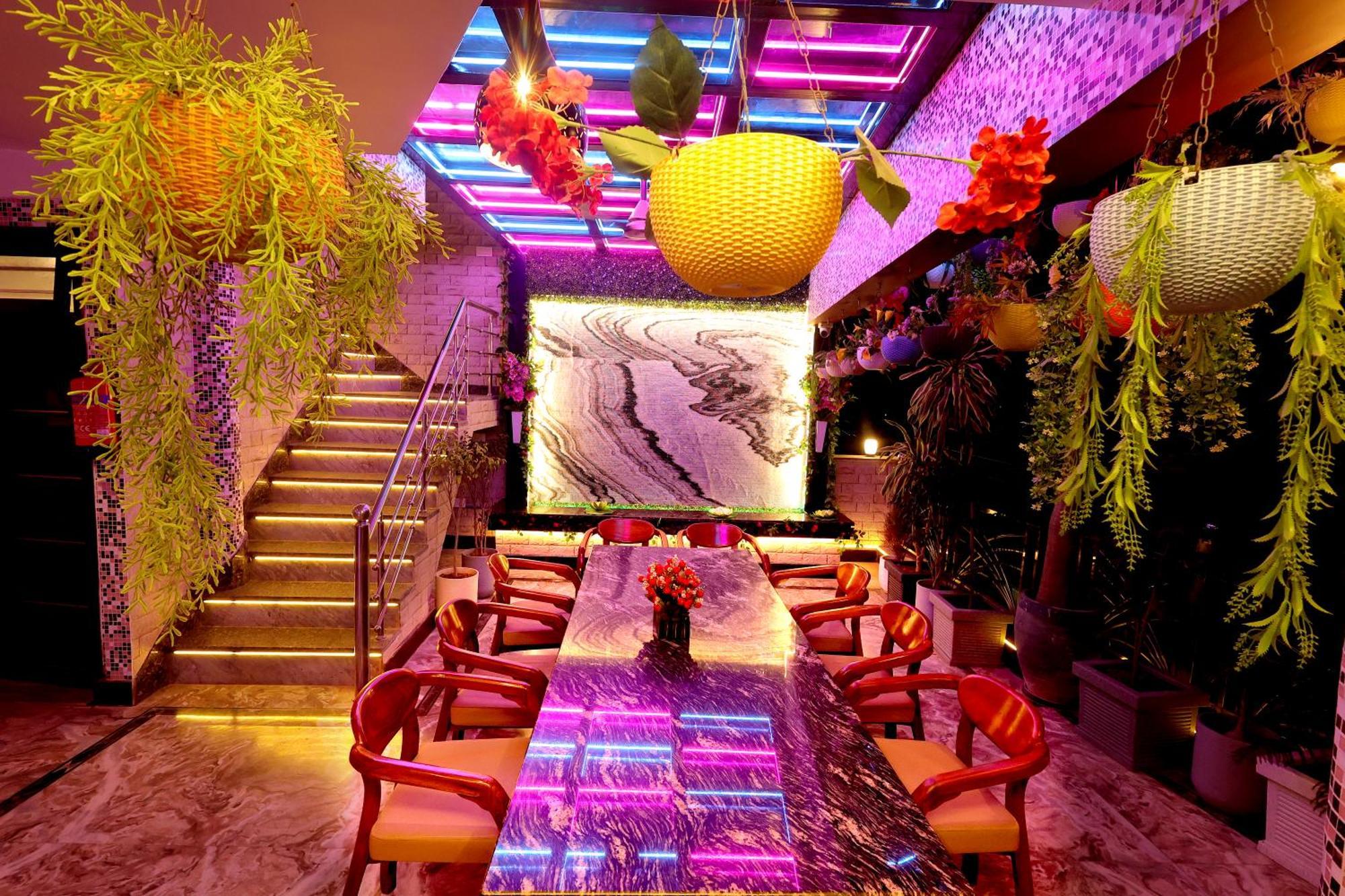 Aman Homestay, A Boutique Hotel Agra  Bagian luar foto